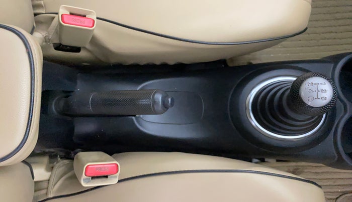 2017 Honda Amaze 1.2L I-VTEC S OPT, Petrol, Manual, 66,508 km, Gear Lever