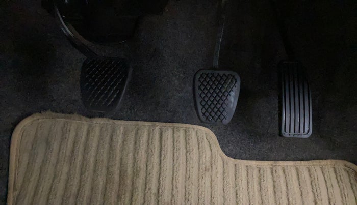 2017 Honda Amaze 1.2L I-VTEC S OPT, Petrol, Manual, 66,508 km, Pedals