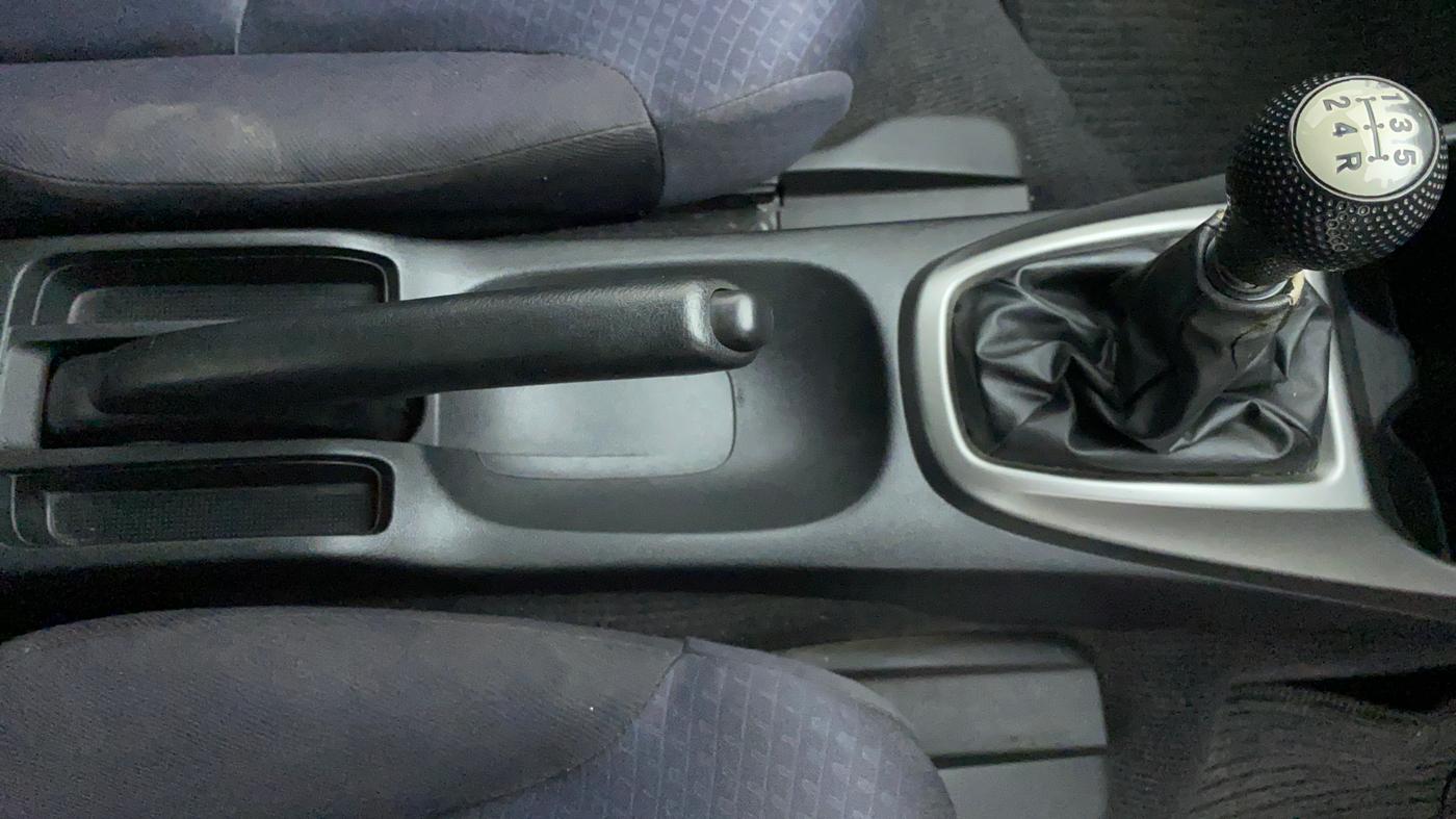 2012 Honda City CORPORATE MT, Petrol, Manual, 48,782 km, Gear Lever