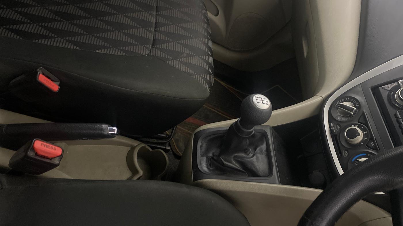 2016 Maruti Celerio VXI CNG, CNG, Manual, 77,549 km, Gear Lever