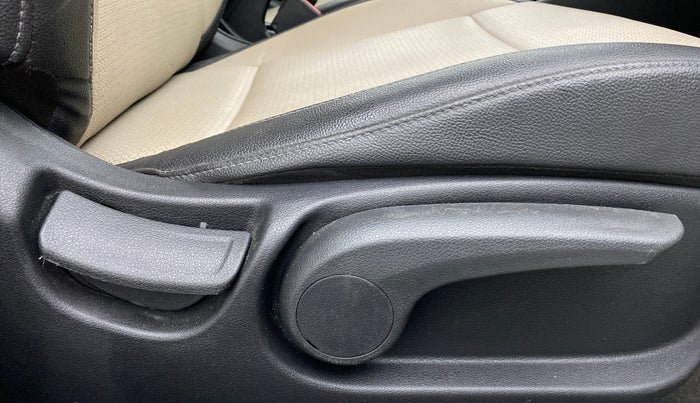 2021 Hyundai Verna SX (O)1.5 VTVT, Petrol, Manual, 18,799 km, Driver Side Adjustment Panel