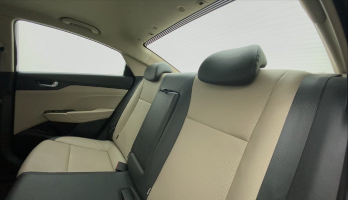 2021 Hyundai Verna SX (O)1.5 VTVT, Petrol, Manual, 18,799 km, Right Side Rear Door Cabin