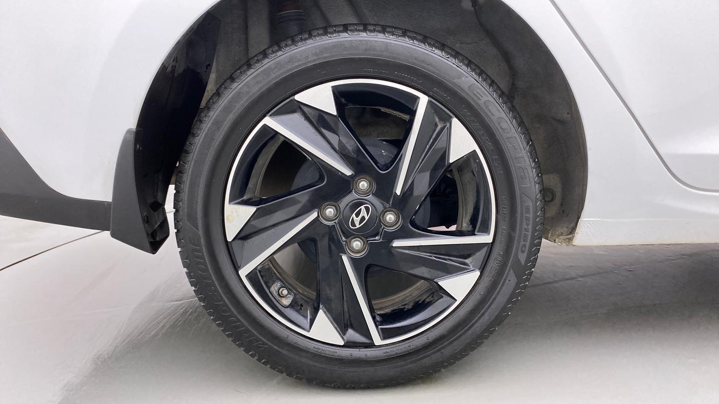 2021 Hyundai Verna SX (O)1.5 VTVT, Petrol, Manual, 18,799 km, Right Rear Wheel