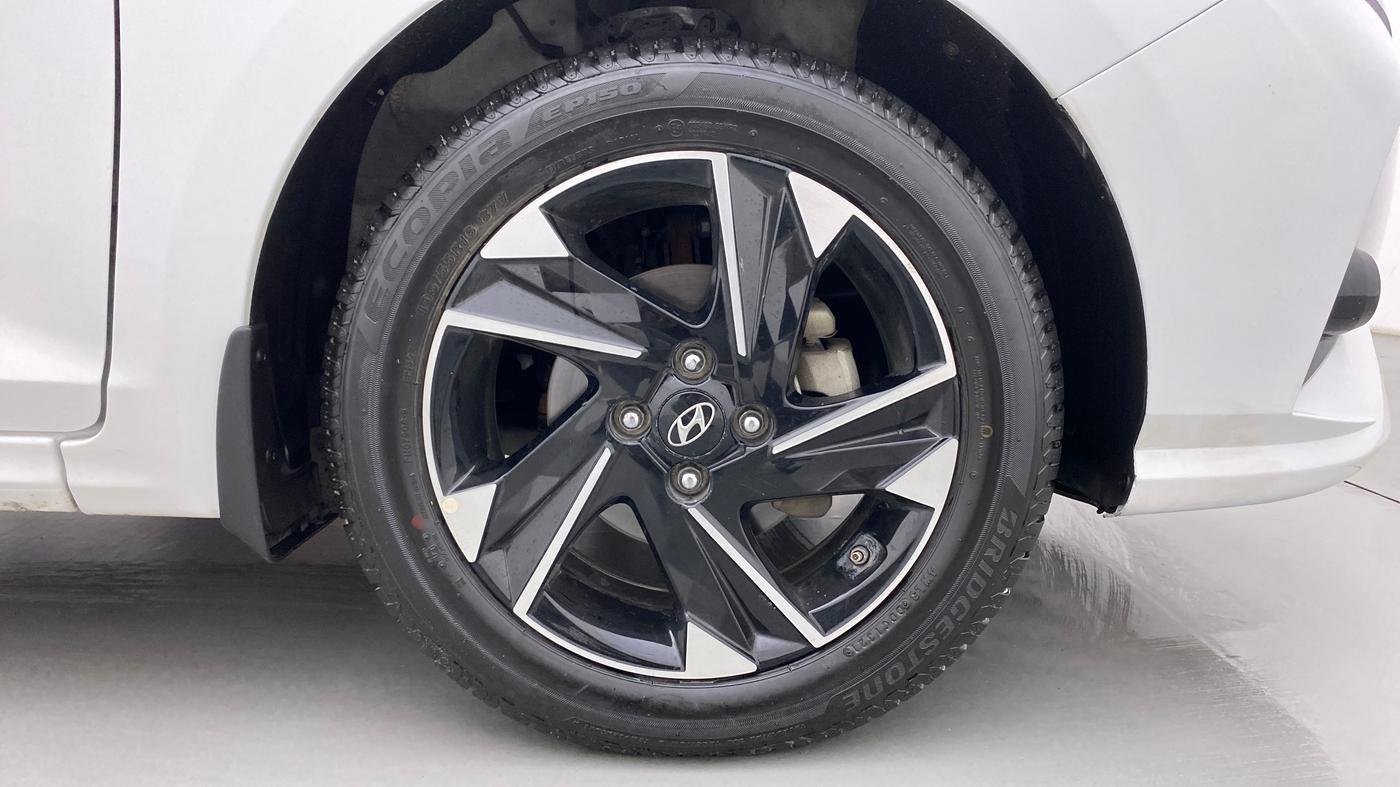 2021 Hyundai Verna SX (O)1.5 VTVT, Petrol, Manual, 18,799 km, Right Front Wheel