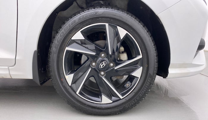 2021 Hyundai Verna SX (O)1.5 VTVT, Petrol, Manual, 18,799 km, Right Front Wheel