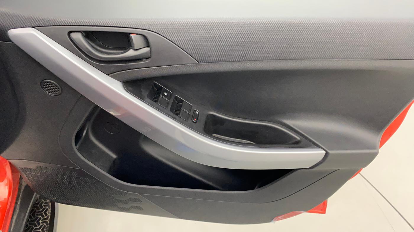 2021 Tata NEXON XMA PETROL, Petrol, Automatic, 14,244 km, Driver Side Door Panels Control