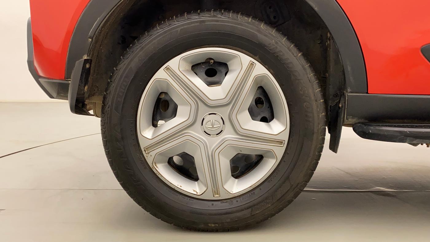 2021 Tata NEXON XMA PETROL, Petrol, Automatic, 14,244 km, Right Rear Wheel