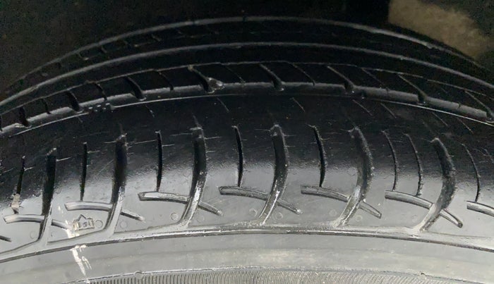 2016 Maruti Baleno SIGMA 1.2 K12, Petrol, Manual, 17,236 km, Left Rear Tyre Tread