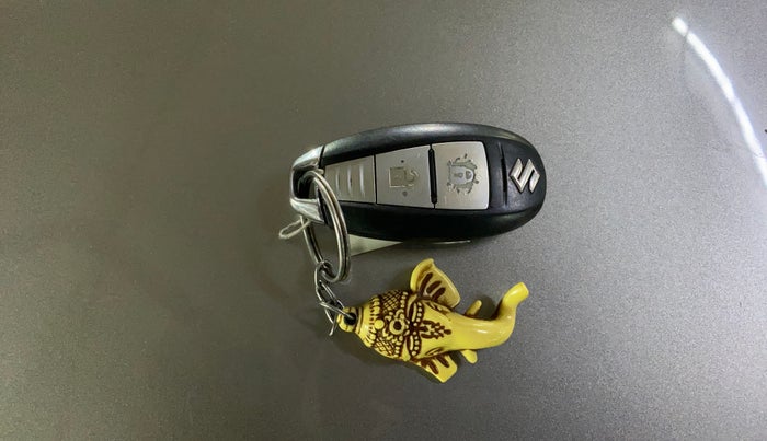 2020 Maruti S Cross DELTA AT1.5, Petrol, Automatic, 1,16,328 km, Key Close Up