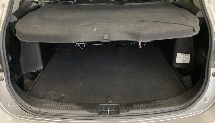 2020 Maruti S Cross DELTA AT1.5, Petrol, Automatic, 1,16,328 km, Boot Inside