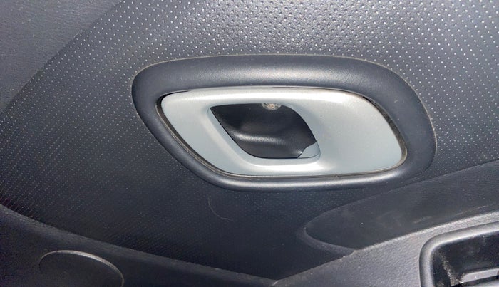 2018 Datsun Redi Go T(O) 1.0 AMT, Petrol, Automatic, 27,921 km, Driver Side Door Panels Control