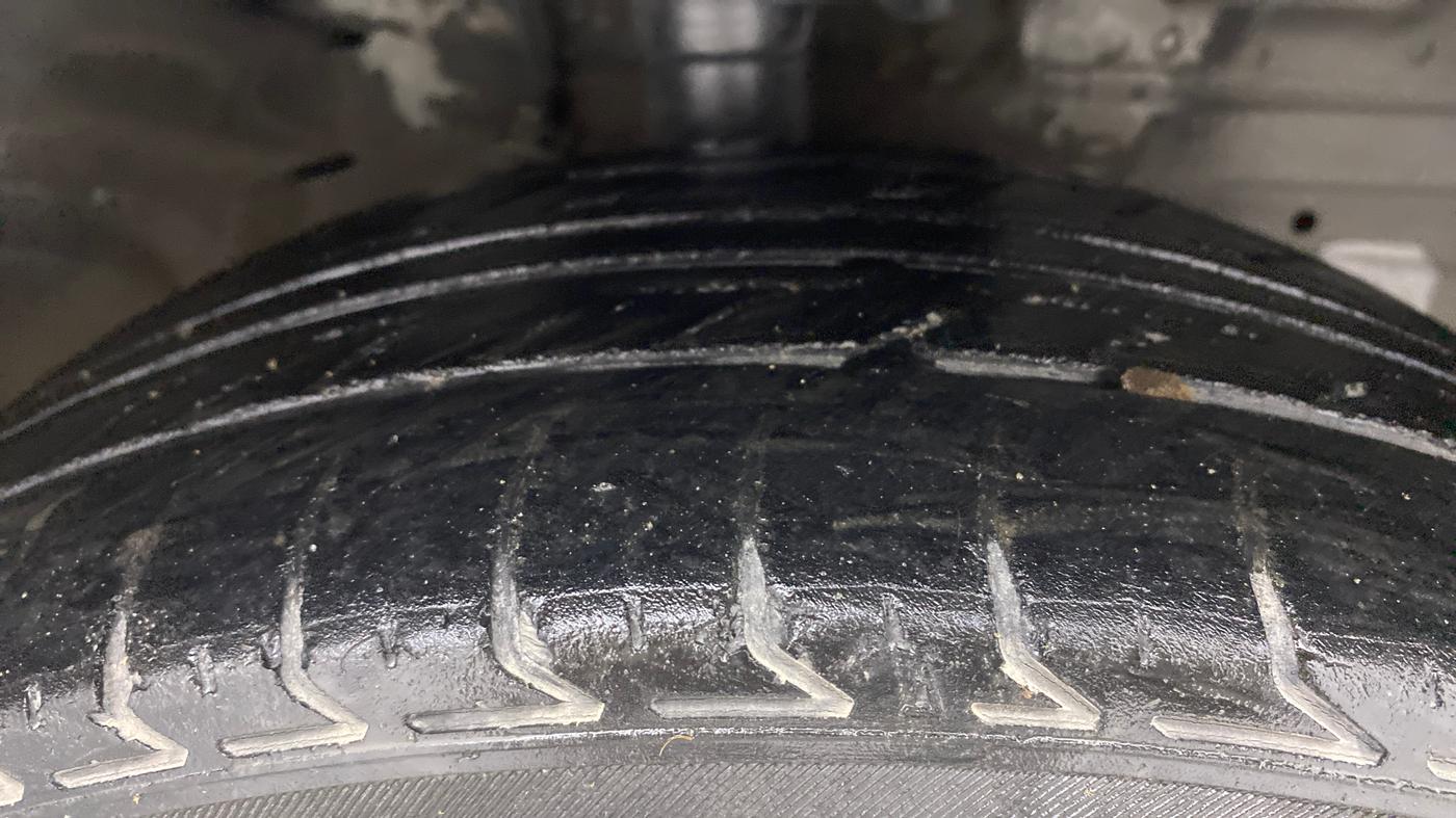 2014 Nissan Micra XV CVT, Petrol, Automatic, 57,818 km, Right Front Tyre Tread