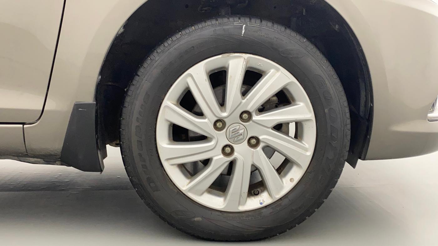2016 Maruti Swift Dzire ZXI 1.2 BS IV, Petrol, Manual, 37,655 km, Right Front Wheel