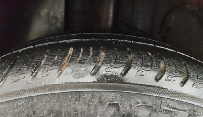 2020 Tata ALTROZ XZ PETROL, Petrol, Manual, 41,584 km, Right Rear Tyre Tread