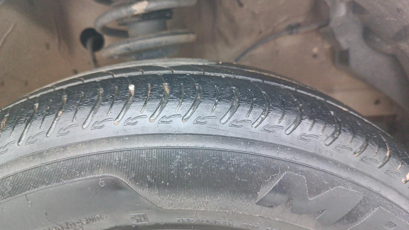 2022 Maruti S PRESSO VXI+, Petrol, Manual, 63,415 km, Right Front Tyre Tread