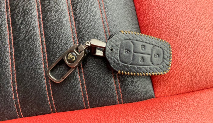 2021 Tata ALTROZ XZ PLUS I-TURBO PETROL, Petrol, Manual, 46,461 km, Key Close Up