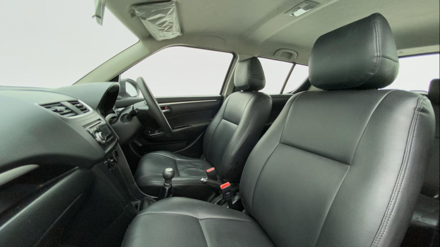 2013 Maruti Swift VXI, Petrol, Manual, 41,378 km, Right Side Front Door Cabin