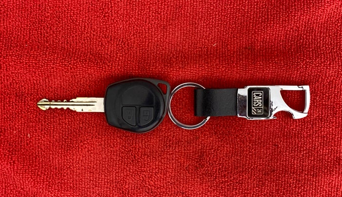2013 Maruti Swift VXI, Petrol, Manual, 41,378 km, Key Close Up