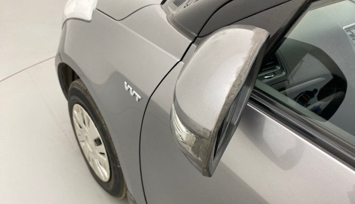 2013 Maruti Swift VXI, Petrol, Manual, 41,378 km, Left rear-view mirror - Cover has minor damage
