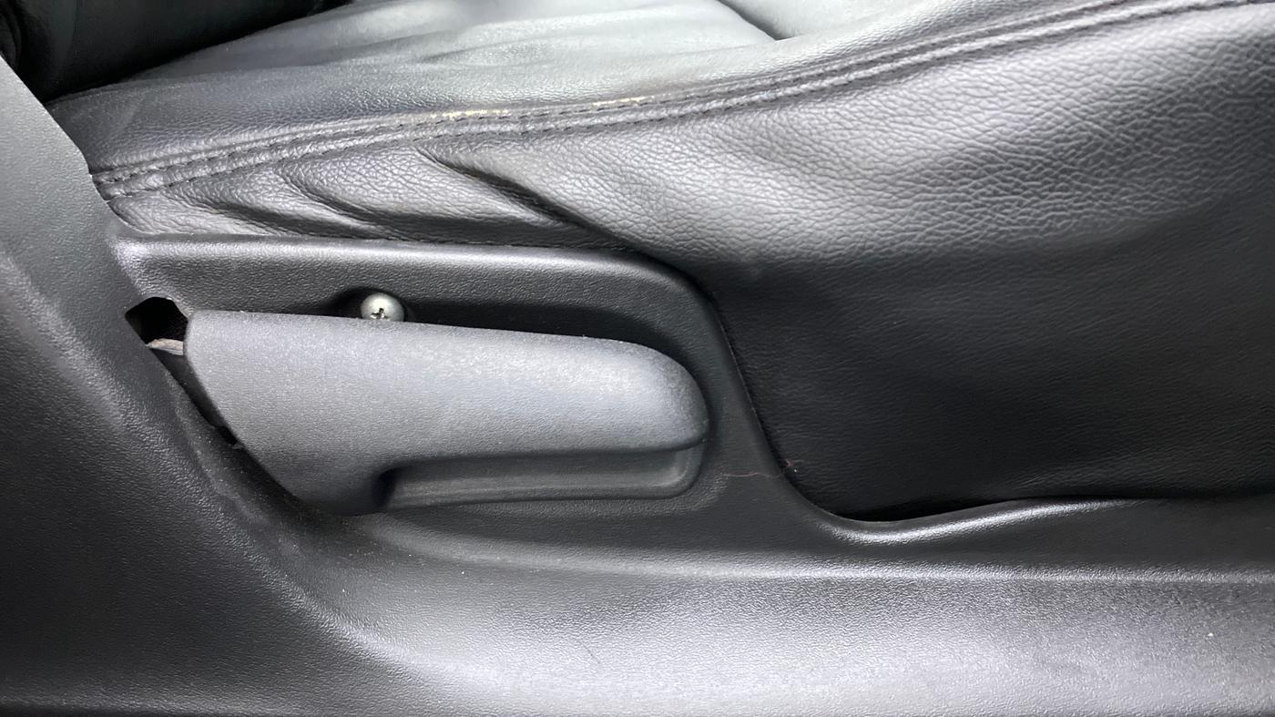 2013 Maruti Swift VXI, Petrol, Manual, 41,378 km, Driver Side Adjustment Panel