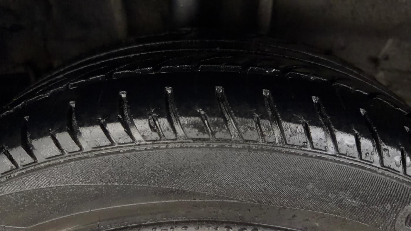 2017 Tata Tiago XT PETROL, Petrol, Manual, 71,597 km, Right Rear Tyre Tread