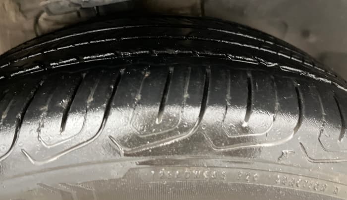 2023 MG ASTOR SMART 1.5 CVT, Petrol, Automatic, 29,217 km, Right Front Tyre Tread