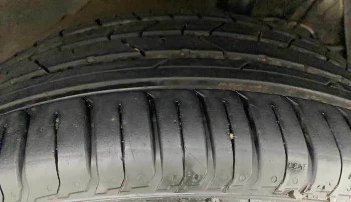 2022 Toyota URBAN CRUISER MID GRADE AT, Petrol, Automatic, 33,145 km, Right Front Tyre Tread