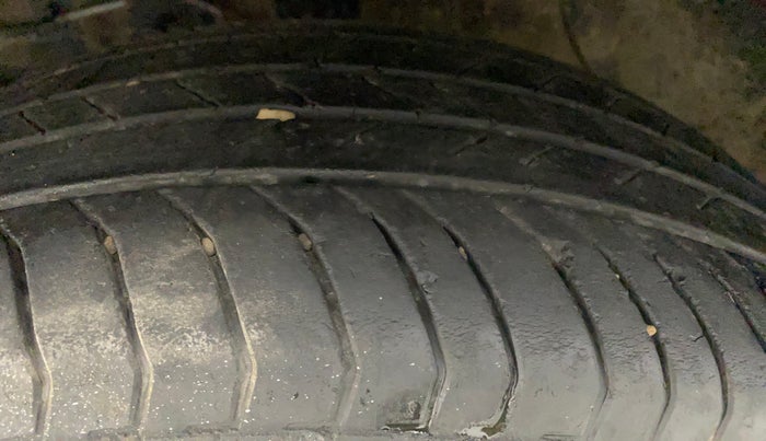 2022 Toyota URBAN CRUISER MID GRADE AT, Petrol, Automatic, 33,145 km, Left Front Tyre Tread