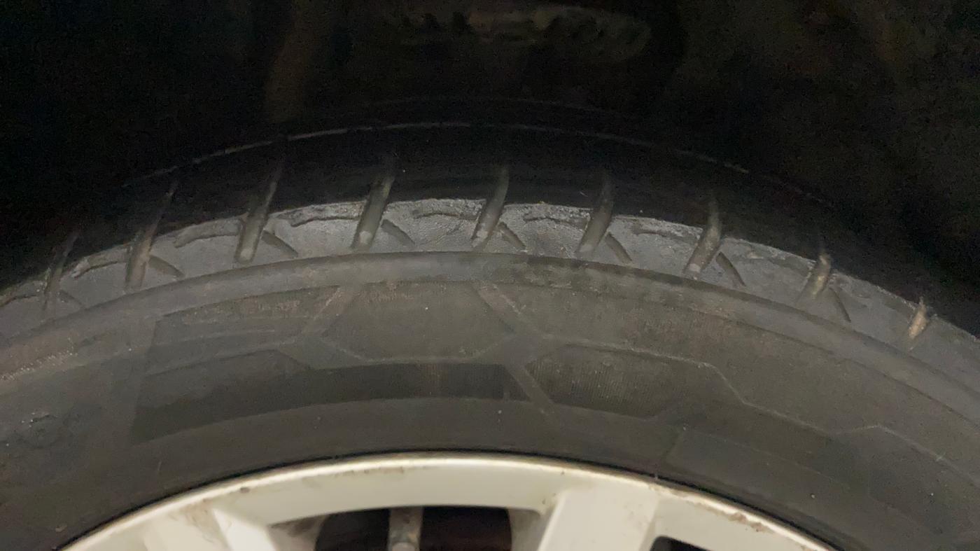 2017 Volkswagen Polo GT TSI AT, Petrol, Automatic, 1,01,667 km, Right Front Tyre Tread