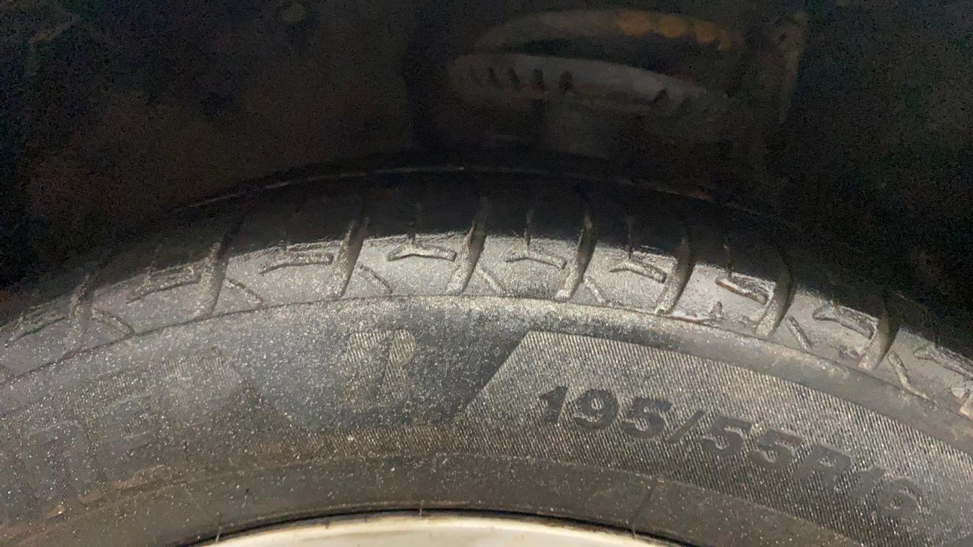 2017 Volkswagen Polo GT TSI AT, Petrol, Automatic, 1,01,667 km, Left Front Tyre Tread