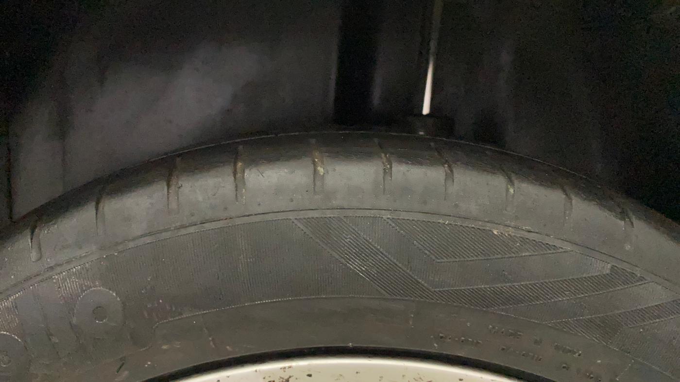 2017 Volkswagen Polo GT TSI AT, Petrol, Automatic, 1,01,667 km, Left Rear Tyre Tread