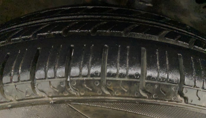 2012 Maruti Wagon R 1.0 LXI CNG, CNG, Manual, 99,627 km, Right Rear Tyre Tread