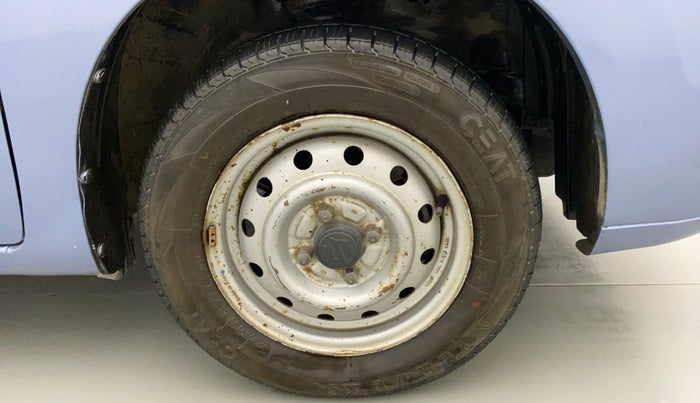 2012 Maruti Wagon R 1.0 LXI CNG, CNG, Manual, 99,627 km, Right Front Wheel