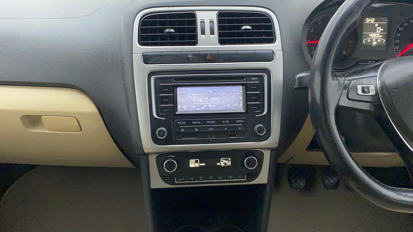 2014 Volkswagen Polo HIGHLINE1.2L, Petrol, Manual, 49,905 km, Air Conditioner