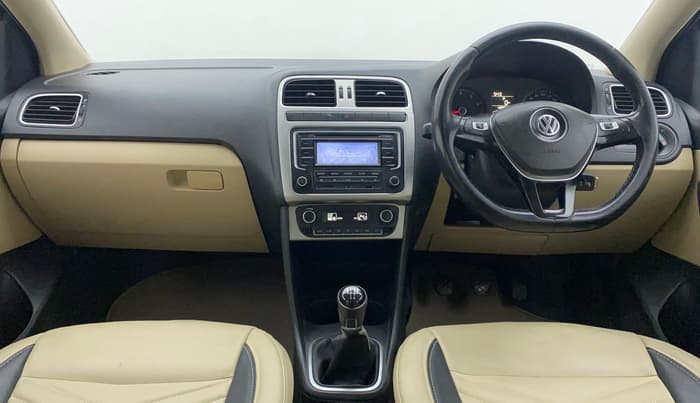 2014 Volkswagen Polo HIGHLINE1.2L, Petrol, Manual, 49,905 km, Dashboard