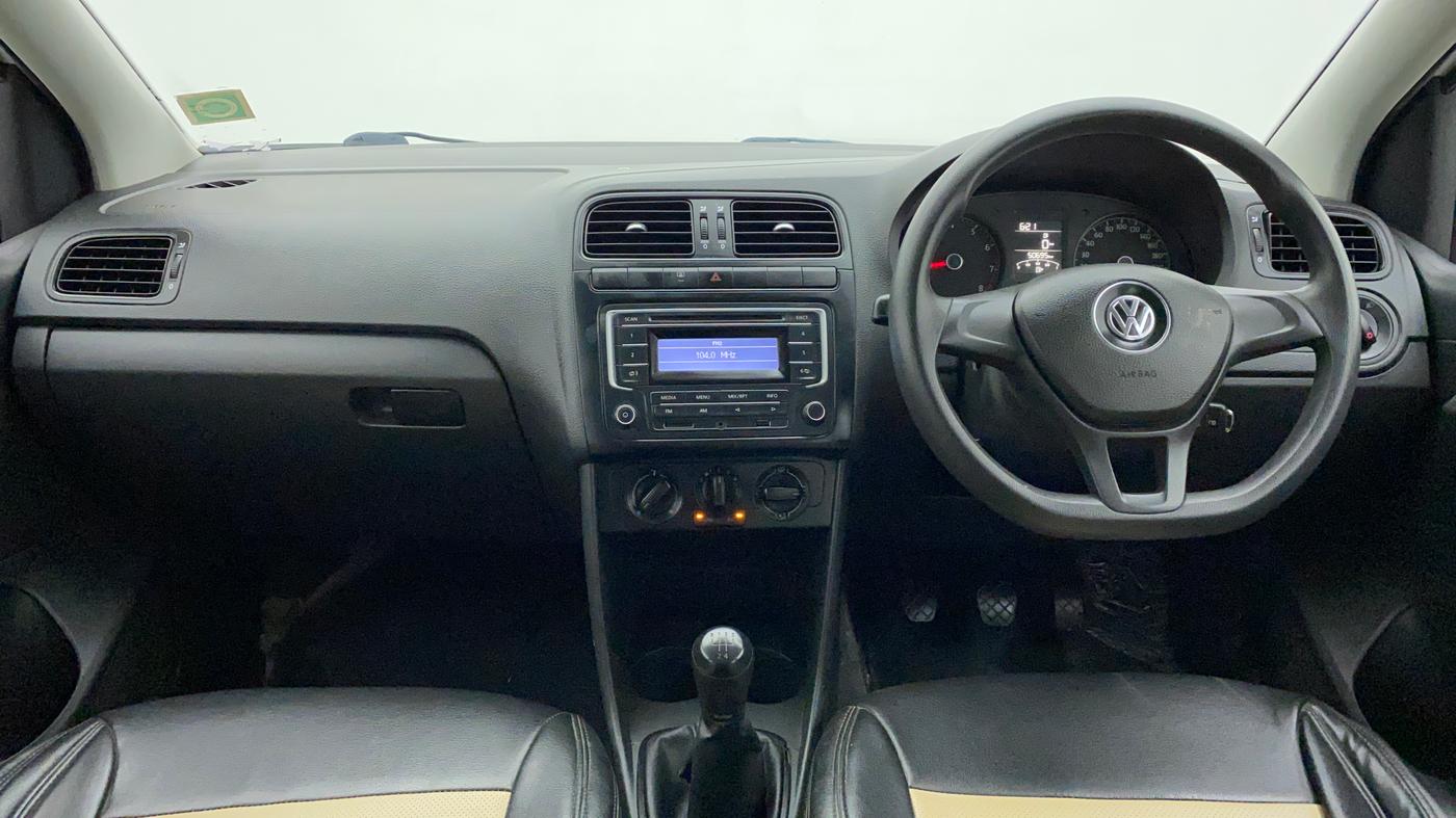 2016 Volkswagen Polo COMFORTLINE 1.2L, Petrol, Manual, 50,695 km, Dashboard