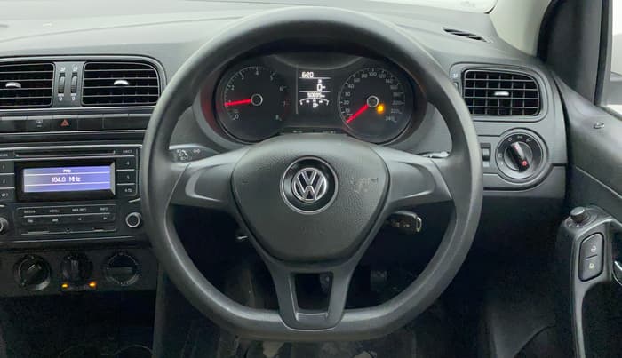 2016 Volkswagen Polo COMFORTLINE 1.2L, Petrol, Manual, 50,695 km, Steering Wheel Close Up