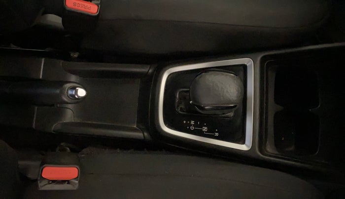2018 Maruti Swift ZXI AMT, Petrol, Automatic, 85,881 km, Gear Lever