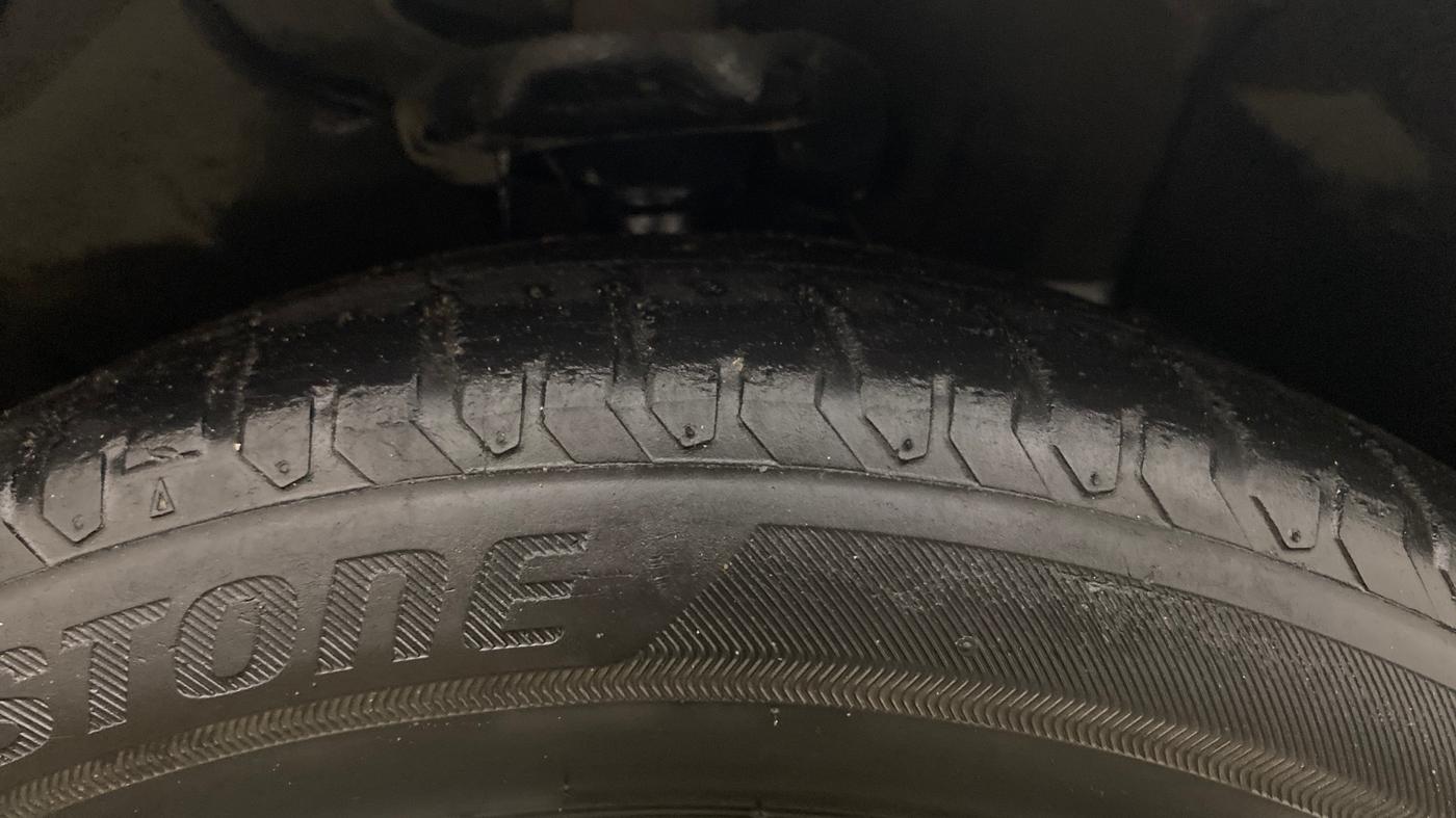 2021 Hyundai Verna SX (O) 1.5 VTVT IVT, Petrol, Automatic, 44,578 km, Right Front Tyre Tread