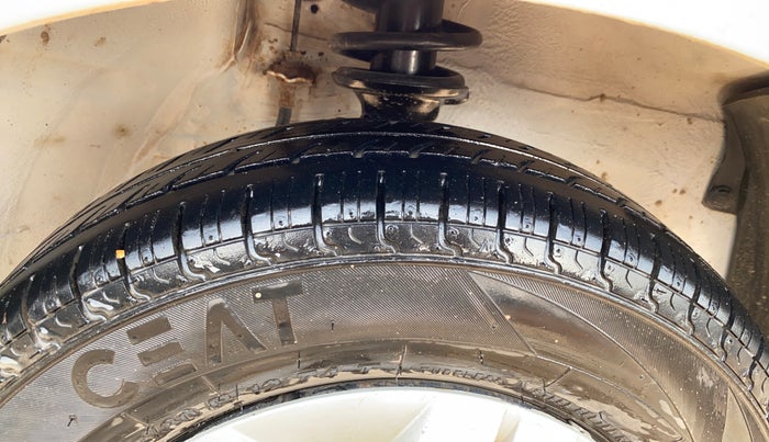 2017 Maruti Alto 800 LXI, Petrol, Manual, 74,892 km, Right Front Tyre Tread