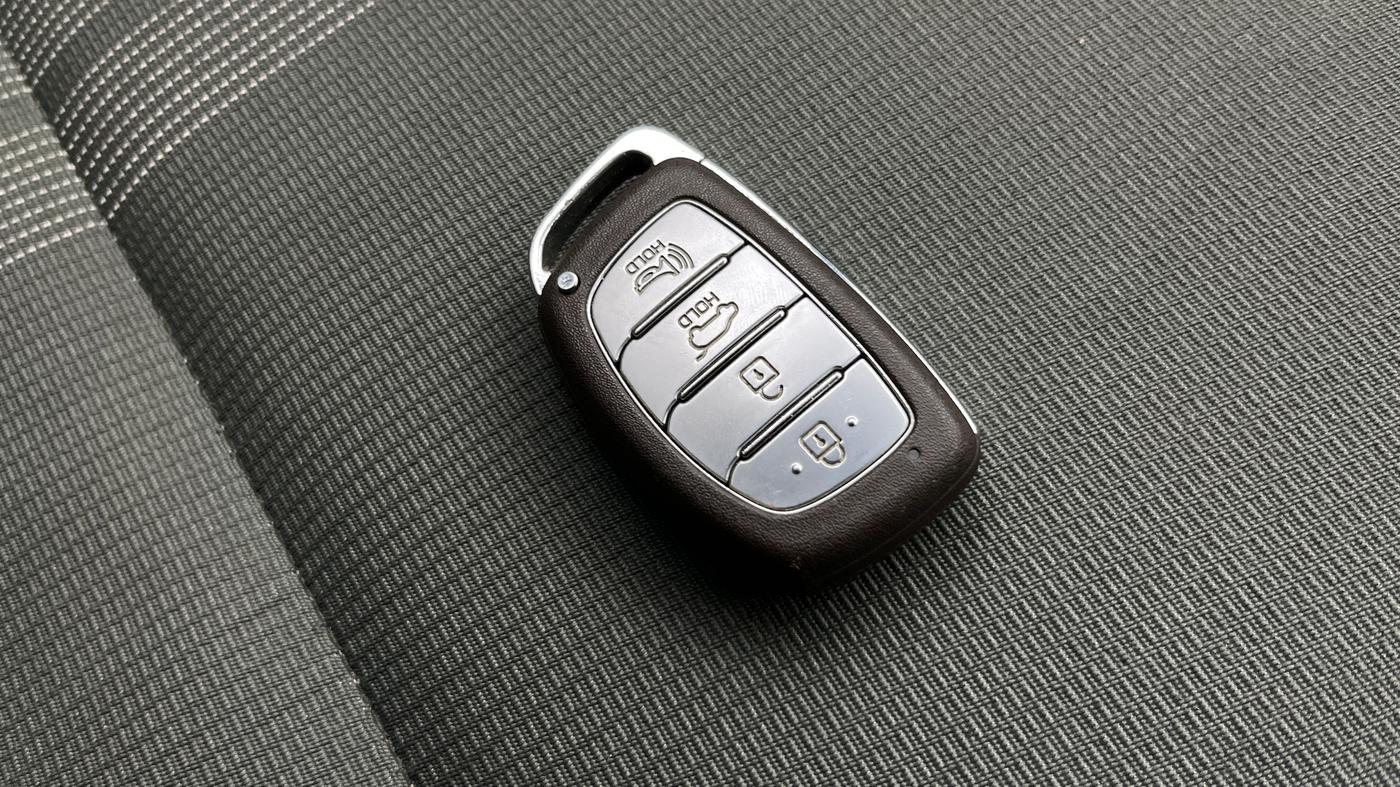 2021 Hyundai VENUE SX PLUS 1.0 TURBO DCT, Petrol, Automatic, 37,944 km, Key Close Up