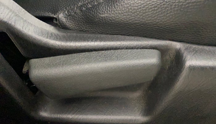 2022 Maruti Alto VXI PLUS, Petrol, Manual, 10,825 km, Driver Side Adjustment Panel