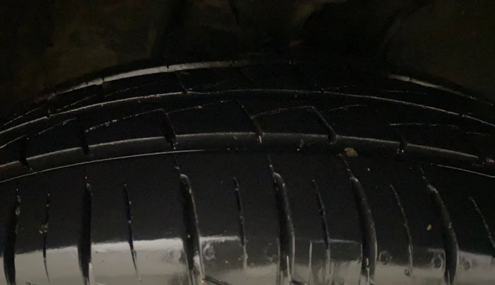 2022 Maruti Alto VXI PLUS, Petrol, Manual, 10,825 km, Right Front Tyre Tread