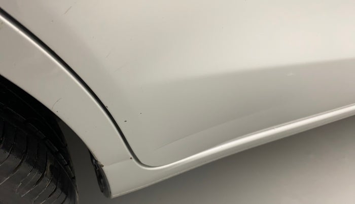 2012 Maruti Ertiga ZXI, Petrol, Manual, 68,690 km, Right rear door - Slightly dented
