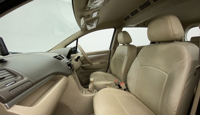 2012 Maruti Ertiga ZXI, Petrol, Manual, 68,690 km, Right Side Front Door Cabin