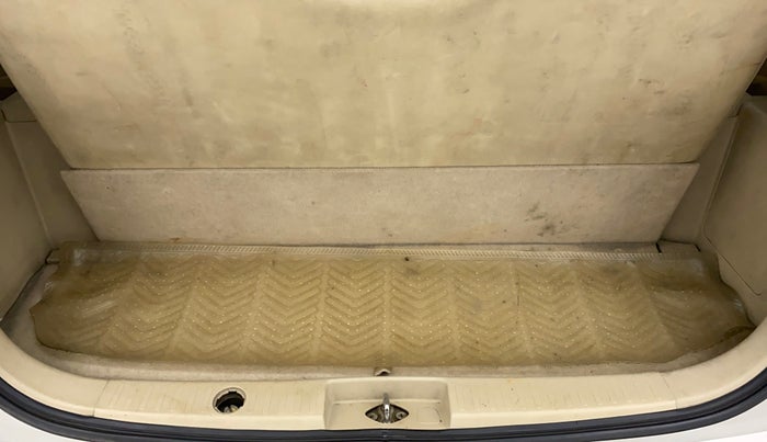 2012 Maruti Ertiga ZXI, Petrol, Manual, 68,690 km, Boot Inside
