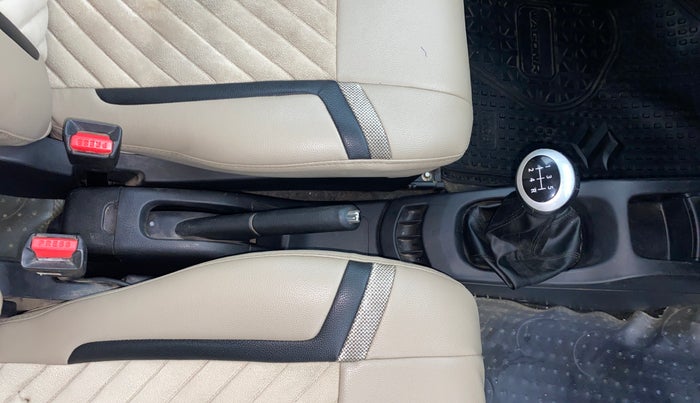 2018 Maruti Wagon R 1.0 VXI, Petrol, Manual, 58,458 km, Gear Lever