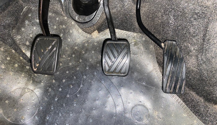 2018 Maruti Wagon R 1.0 VXI, Petrol, Manual, 58,458 km, Pedals