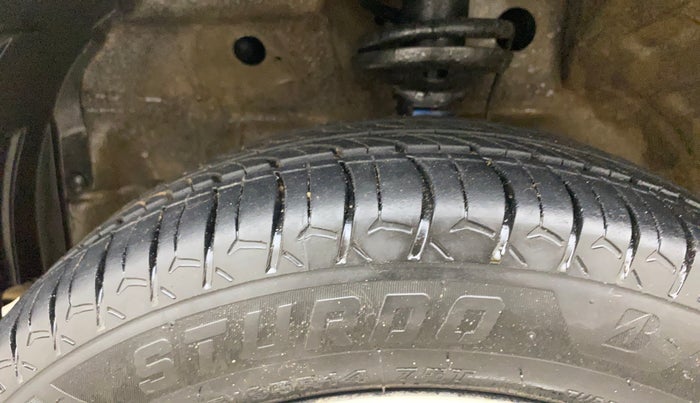 2018 Maruti Wagon R 1.0 VXI, Petrol, Manual, 58,458 km, Left Front Tyre Tread