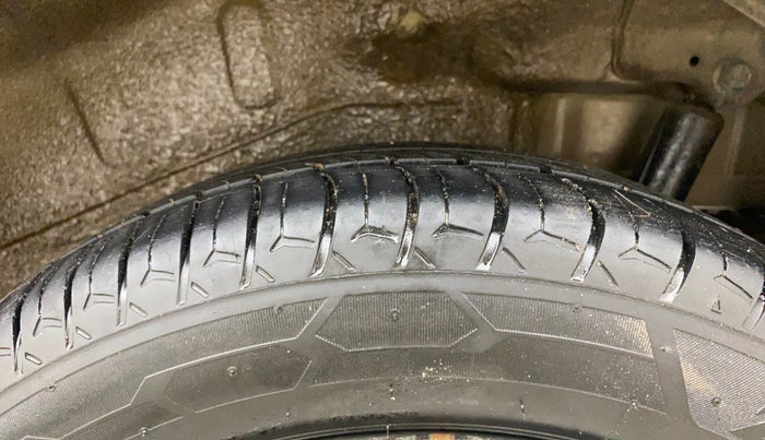 2018 Maruti Wagon R 1.0 VXI, Petrol, Manual, 58,458 km, Left Rear Tyre Tread